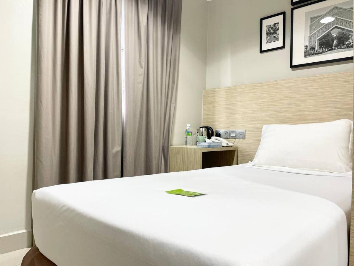 Hotel Living At Dsulaiman Near To Kampung Baru, Chow Kit, 쿠알라룸푸르 외부 사진